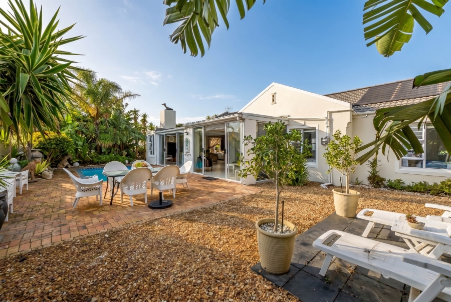 3 Bedroom Property for Sale in Sunningdale Western Cape